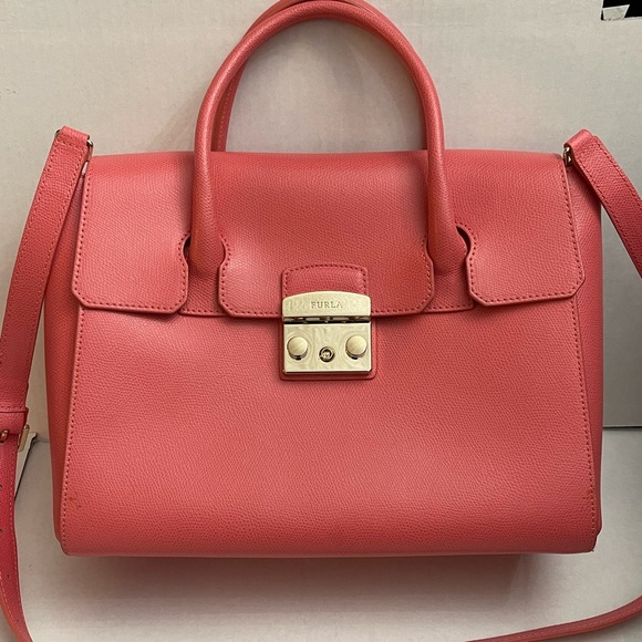 SOLD Furla Metropolis Satchel -Medium (Salmon Pink) - barely used - Picture 2 of 12